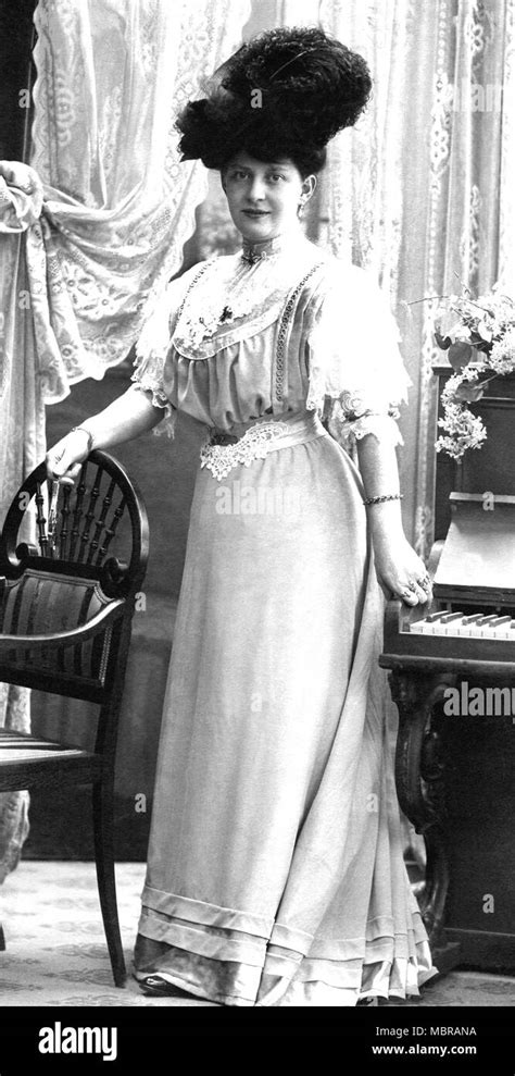 mode frau im weißen kleid 1900s kaiserzeit deutschland stockfotografie alamy