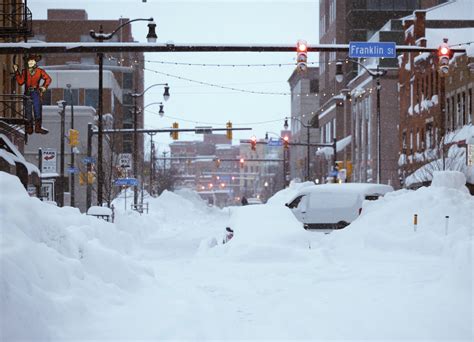 Buffalo Blizzard Biden Pledges Federal Aid As Winter Storm Death Toll