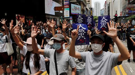 Demonstration In Hongkong Tausende Gegen Pekings Plan Tagesschau De