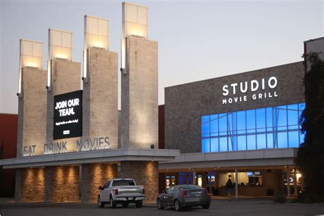 Nj advance media staff writers matt arco, ted sherman, kelly heyboer, and larry higgs contributed to this report. Why is dine-in movie theater food so bad? - Flipboard