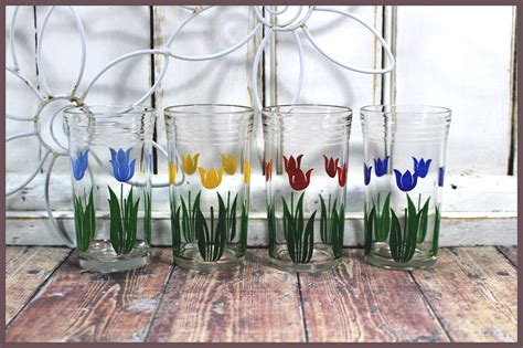 Hazel Atlas Swanky Swigs Tulips Pattern Glasses Set Of 4 Kraft Food