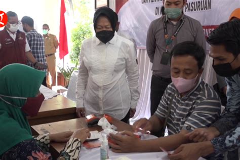 Kunjungi Jatim Mensos Sambangi Penyaluran Bansos Di 3 Kabupaten