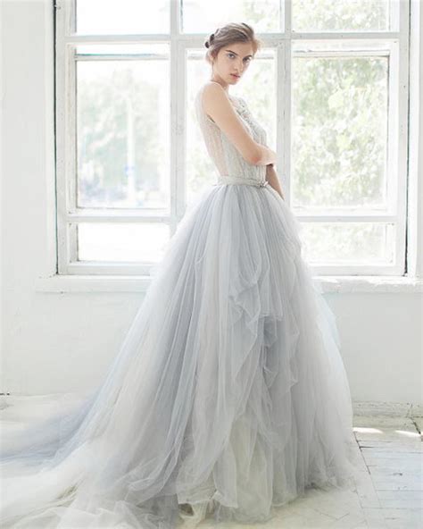 Das färben eines brautkleides ist eine kunst, die wir beherrschen. Großhandel Hellblaue Brautkleider Sheer Scoop Neck ...