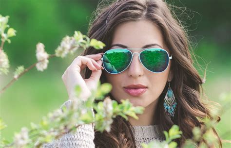 Wallpaper Face Model Women With Glasses Sunglasses Brunette Green Spring Flower Girl