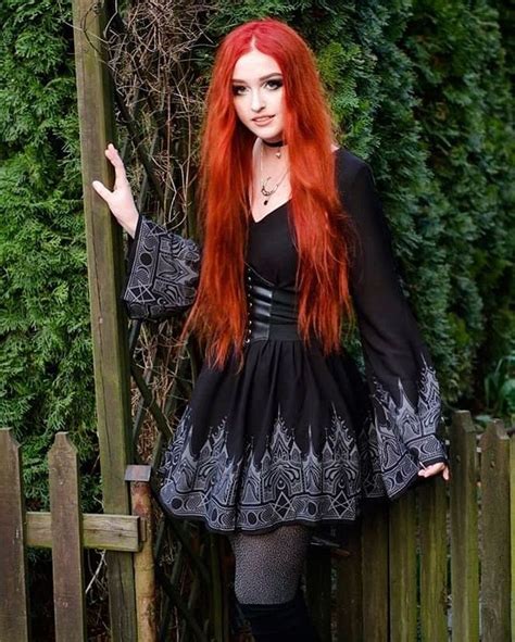 Pin By Dolomite On Ginger Love Fashion Long Hair Styles Gothic Girls