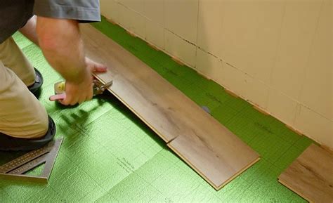 Howto Cut Smartcore Vinyl Flooring How To Cut Luxury Vinyl Plank