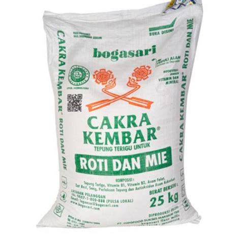 Istilah seperti tepung serbaguna, penyebutan fungsi pemakaian tepung (misalnya terigu cakra kembar untuk roti dan mie), atau. Tepung Terigu Cakra Kembar Roti dan Mie Karung 25 Kg (Only Grab/Gosend) | Shopee Indonesia