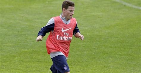 Los blancos made contact with spurs over the midfielder during the. El Sevilla interesado por Gameiro y Daniel Carriço - MARCA.com