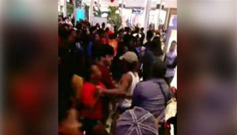 Video Huge Brawls Break Out Across Us Malls Newshub
