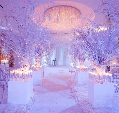 Dreamy Winter Wonderland Wedding Wedding Themes Winter Wedding