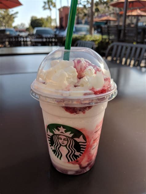 Starbucks Seriously Strawberry Frappuccino Blue Jangmi Blog