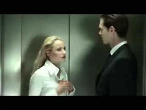 Il existe peu de situations pires que d'être bloqué dans un ascenseur qui puissent faire accélérer le pouls d'une personne qui a le vertige, qui est claustrophobe, ou les deux. Sexy Elevator - YouTube