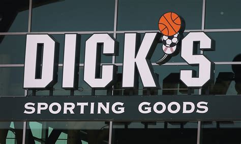 Sports Finance Report Dicks Sporting Good Shares Have Best Day Ever