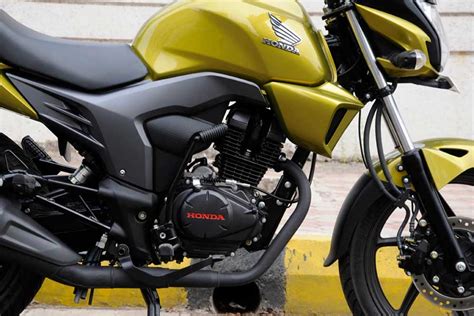 However, to the bike lovers or those who have sound knowledge about bikes, honda cb trigger is one of the best 150cc standard bikes in the segment considering the price range and features. Honda Cb Trigger Cbs Image Gallery, Pictures, Photos