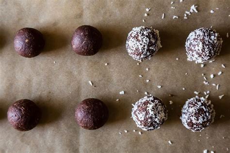 No Bake Dark Chocolate Coconut Bites