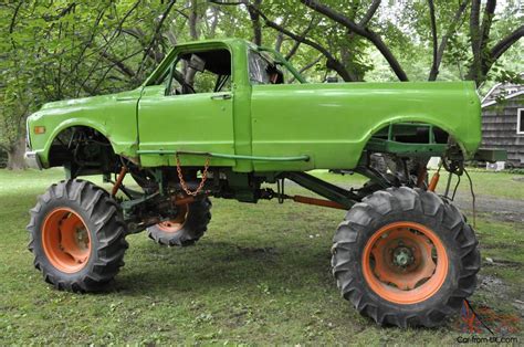 1969 4 X 4 Chevy Monster Racing Mud Truck