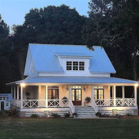 Country Homes On Instagram What Do You Think Of This Cute Classic