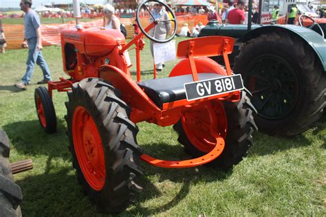 Allis Chalmers Model B Tractor And Construction Plant Wiki The