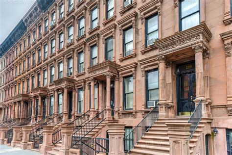 Brownstones In The Harlem Neighborhood Of New York City 16648878 Stock