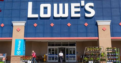 Lowes Sales Momentum Continues In Q3 Retail Customer Experience