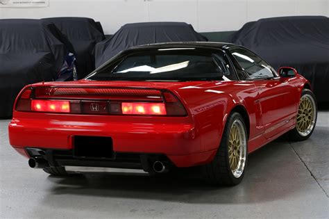 The first nsx was sold to george lucas but possibly the most influential automotive apostle of honda engineering was. 1990 Honda NSX 5-Gang Formula Red - JV Imports | Cars ...