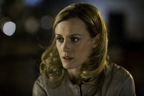 Taylor Schilling In Una Scena Dellepisodio Can We Get That Drink Now