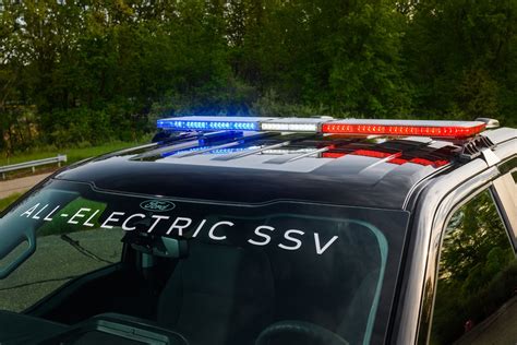 Ce Pickup électrique De 580 Ch Destiné à La Police Va Vous Faire