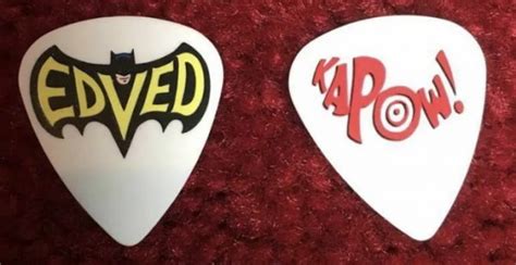 Pearl Jam Guitar Pick Eddie Vedder Batman Pow 2018 Pickbay
