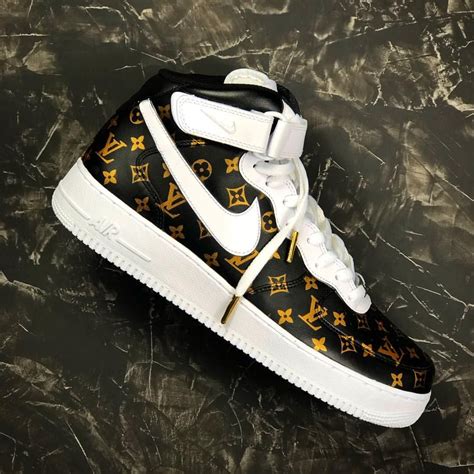 Derek Jeter Sf Af1s Comment 🔥 Or 🗑 。this Custom Shoe Was Done By 👉