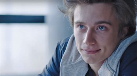 SKAM France connaissez vous Axel Auriant héros de la saison News Séries AlloCiné