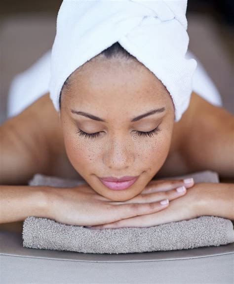 161 Ethnic Woman Spa Relaxing Massage Table Stock Photos Free