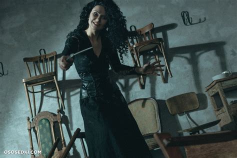 Model Mira Mira In Cosplay Bellatrix Lestrange From Harry Potter 13 Leaked Photos From