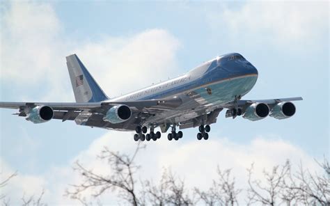 The new plane replaces one that had flown three decades of presidential missions, serving as the airborne white house as it carried five presidents around the world. Download Air Force One Plane 287 4752x2970 px High ...