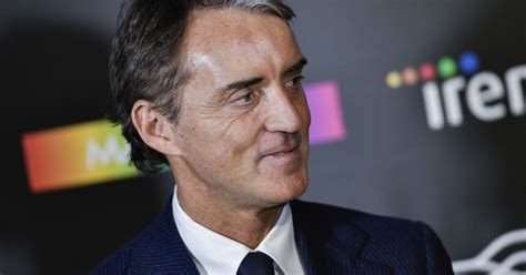 Roberto mancini menyebut italia bisa menjuarai euro jika kejuaraan tersebut dimundurkan jadi 2021 akibat pandemi virus corona. Europeo 2021, Giovanni Malagò su Roberto Mancini: "Ha già ...
