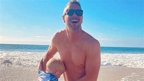 British boy with beautiful blended baggage pr: Ant Anstead Shows Off Muscles While At The Beach: 'Making ...