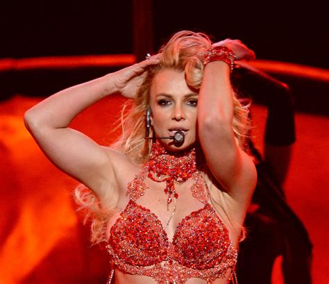 Britney Spears Suffers Wardrobe Malfunction During Concert