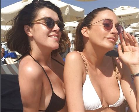 Rojda Demirer Bikini Kalca Meme Tanga Turkish Celebrity Hot Sex