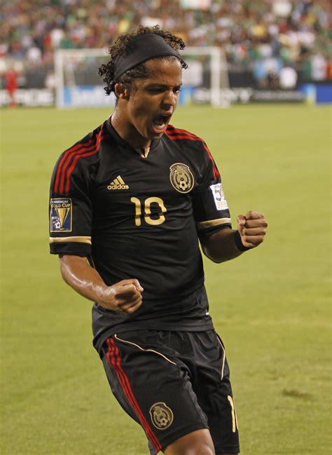 Giovani Dos Santos Known People Famous People News And Biographies
