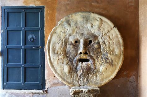 Bocca Della Verità In Rome See The Mysterious Ancient Truth Detecting Mask Of Oceanus Go Guides