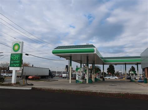 bp 8596 w dempster st niles illinois gas stations phone number yelp