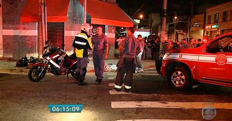 G1 Dois Homens São Mortos A Tiros No Brás Notícias Em São Paulo