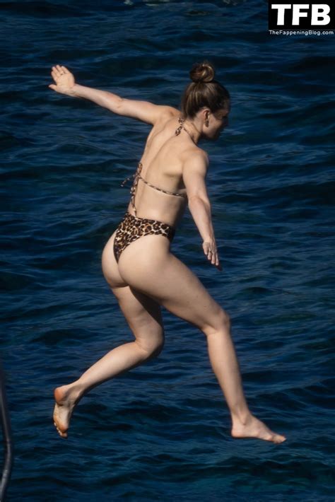 Jessica Biel Slips Into A Cheeky Bikini As She Enjoys A Pda Filled Beach Day With Justin