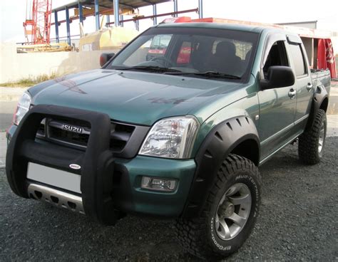Powerful & proven engine with vgs technology. 2002 Isuzu D-MAX Photos, Informations, Articles ...