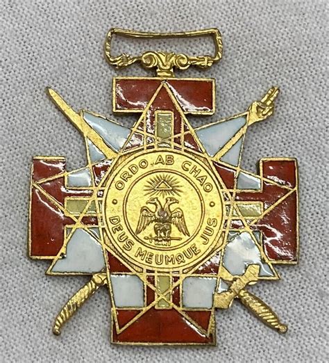 Medalla Masónica Consejo Supremo Grado 33 Ordo Ab Chao Deus Meumque Jus Esmaltada Escasa