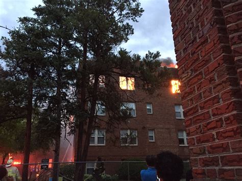 Fire Engulfs Northwest Apartment Building Video Wtop News