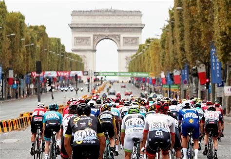 PHOTOS: Breathtaking scenes from the Tour de France! - Rediff.com Sports