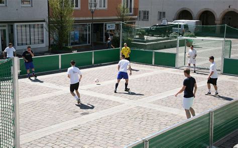 Record short period of every soccer court that can be found. Mobile Soccer Courts. Bestellen Sie direkt beim Hersteller ...