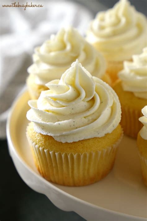 Fluffy Vanilla Cupcake Recipe Fluffy Vanilla Cupcakes With Oreo