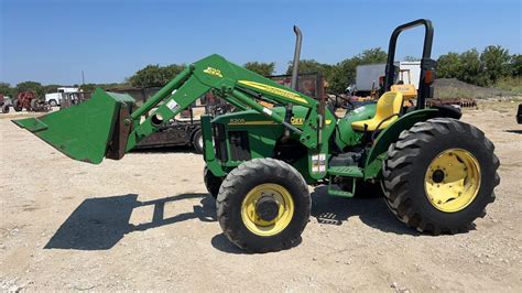 John Deere 5205 Tractors 40 To 99 Hp For Sale Tractor Zoom