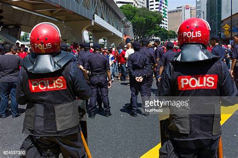 members of the royal malaysia police photos and premium high res pictures getty images